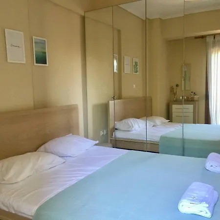 Vanilla's Deluxe Perea Salonica