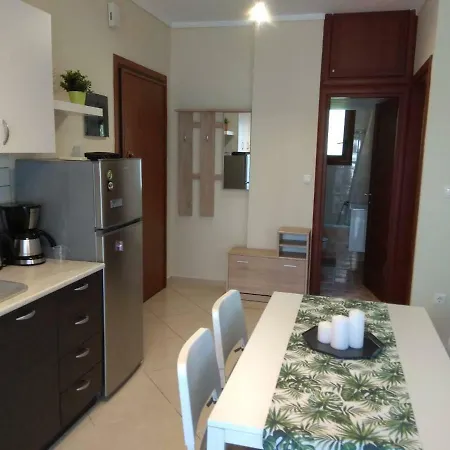 Vanilla's Deluxe Perea Salonica *