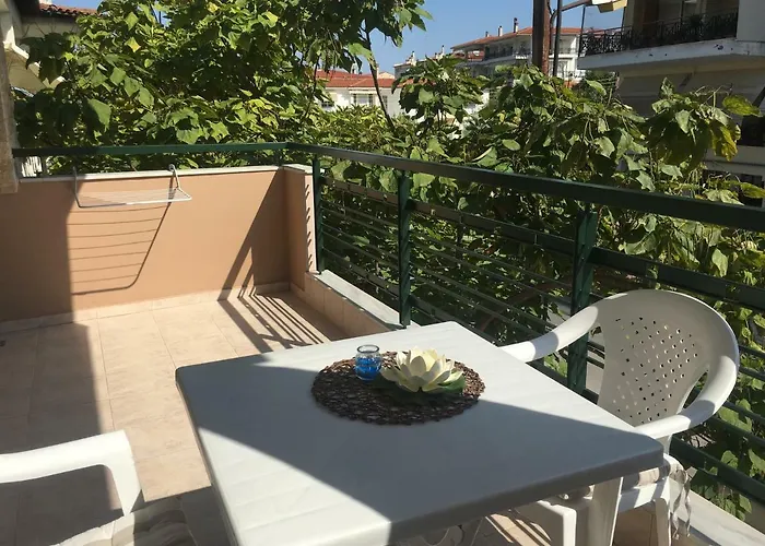 Vanilla's Deluxe Perea Salonica Peraía