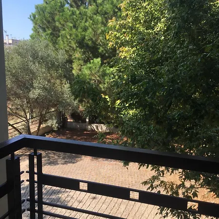 Vanilla's Deluxe Perea Salonica Peraía