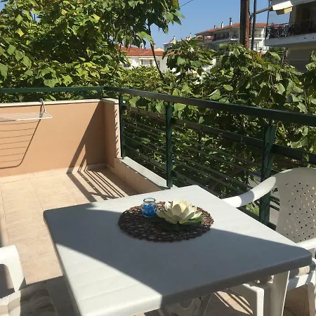 Vanilla's Deluxe Perea Salonica Peraía